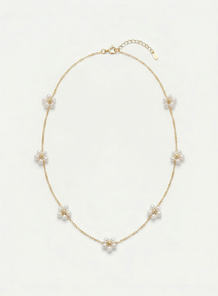 Collar Elegance Floral