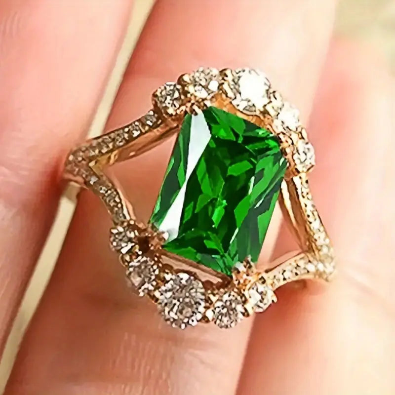 Elegant ring med smaragd