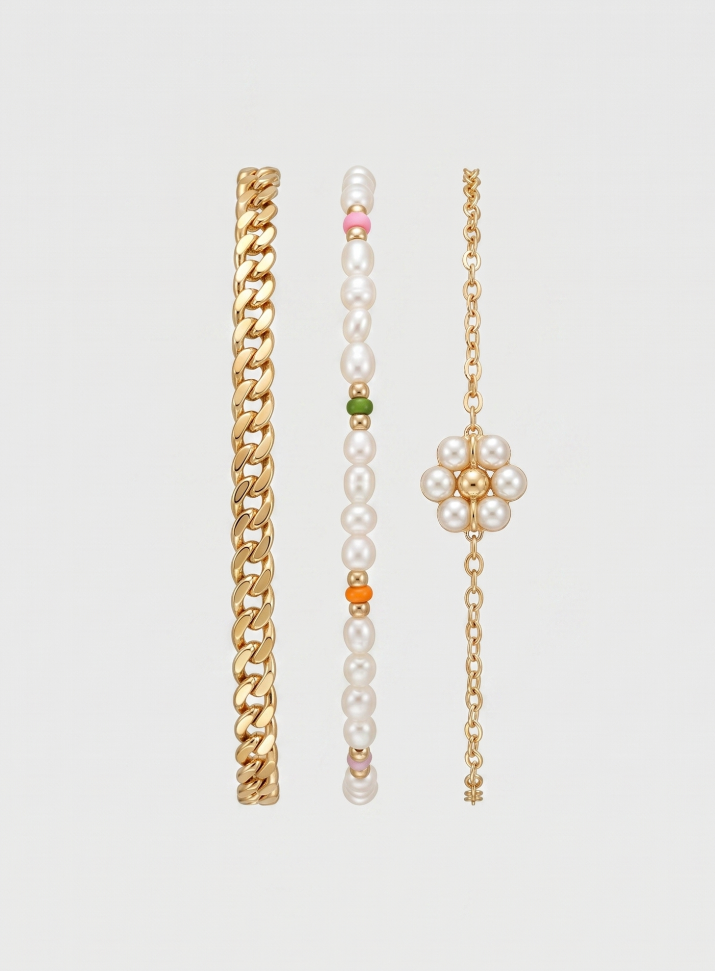 Set af Armbånd i Guld og Perler