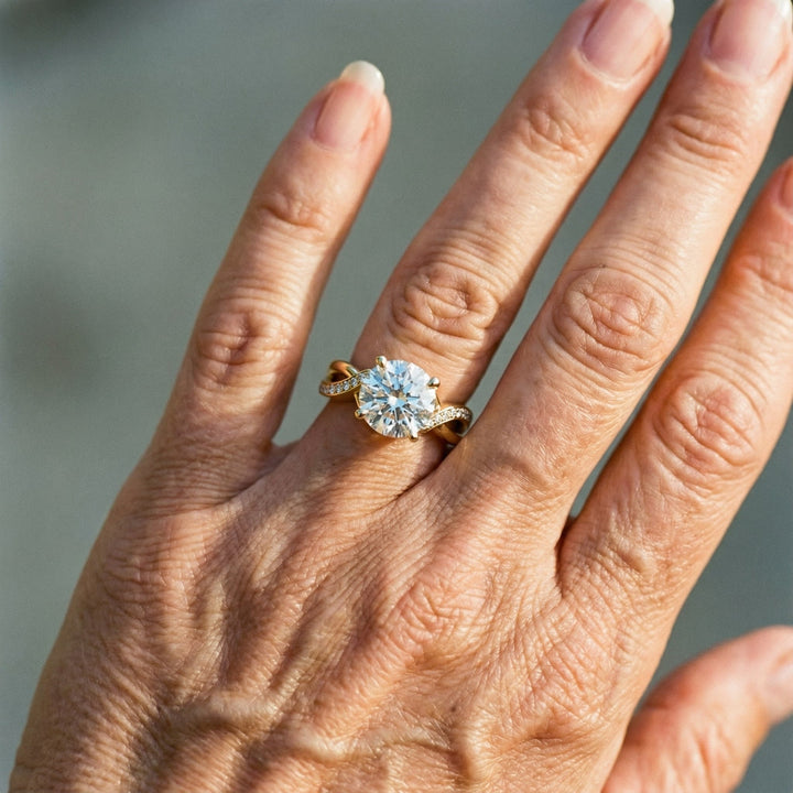 Vintage guldring med cubic zirconia