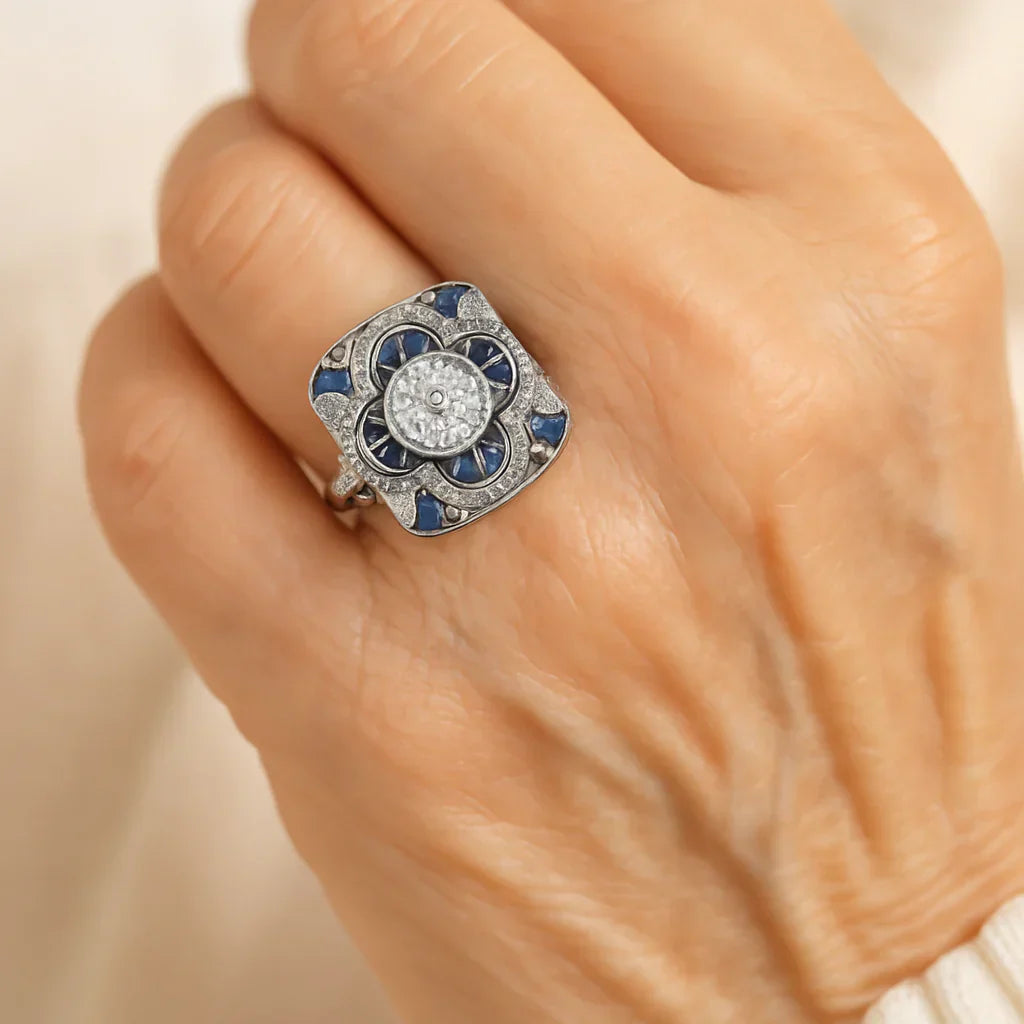 Vintage Ring i Sølvfarve med Blå Zirkon