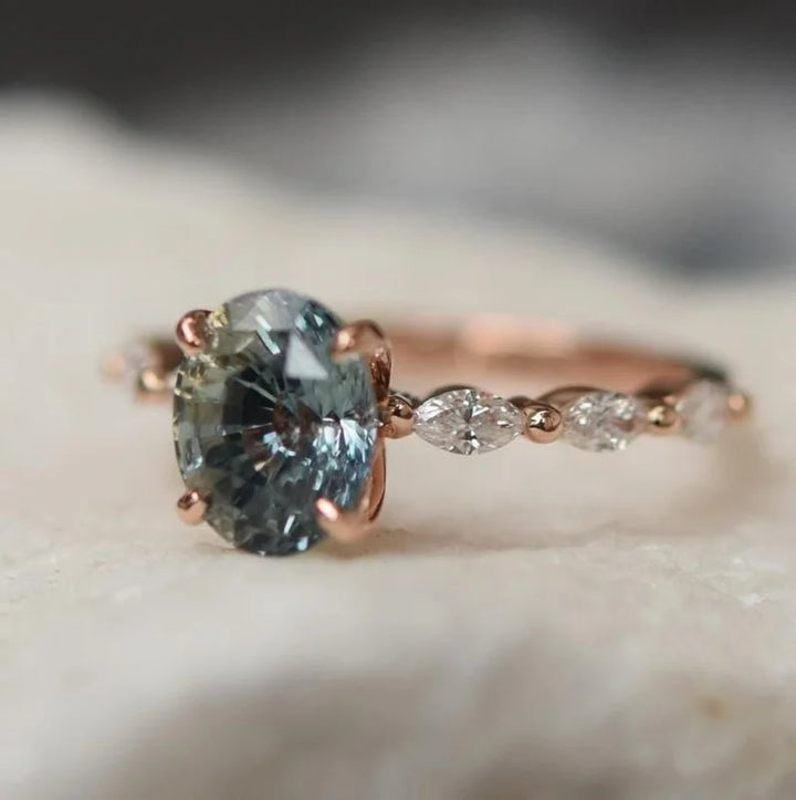 Vintage ring i rosaguld med safir