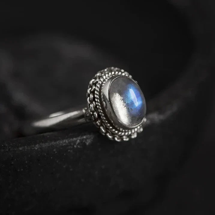 Luisa-ring med måne