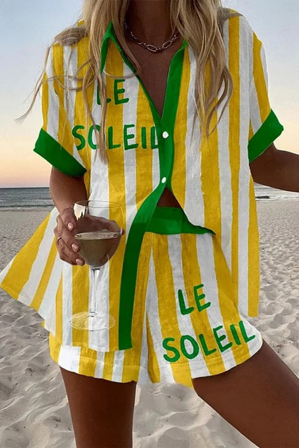 Halora | Gult stribet linned shorts sæt