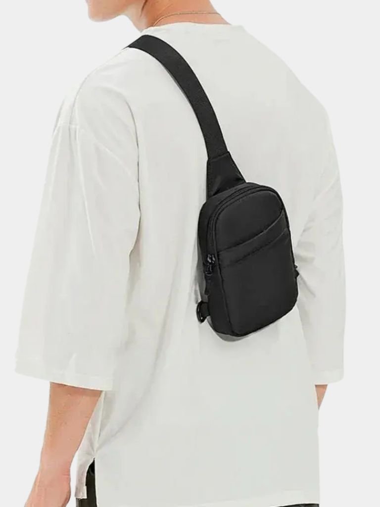 Rasmus™ | Petit Brysttaske Essentiel