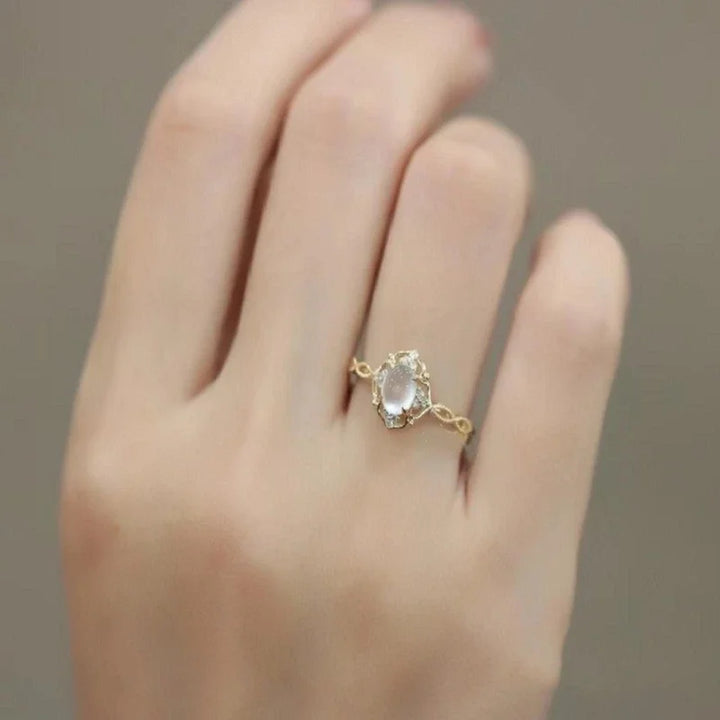 Mathilda ring med månesten
