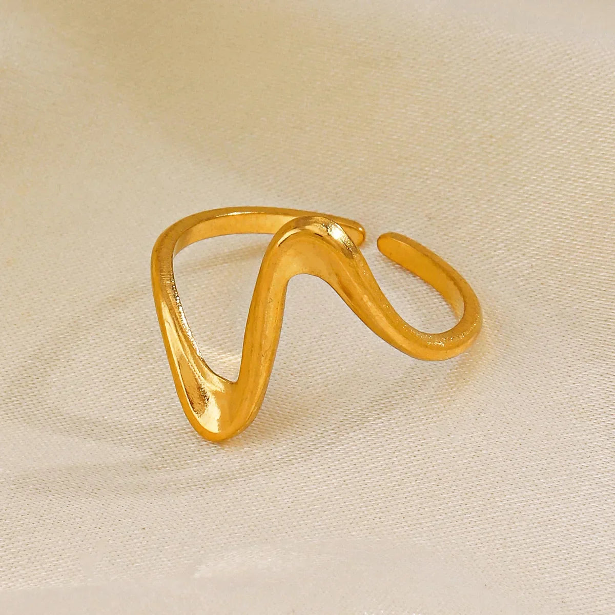 Geometriske bølgeformede ringe