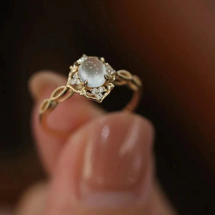 Mathilda ring med månesten