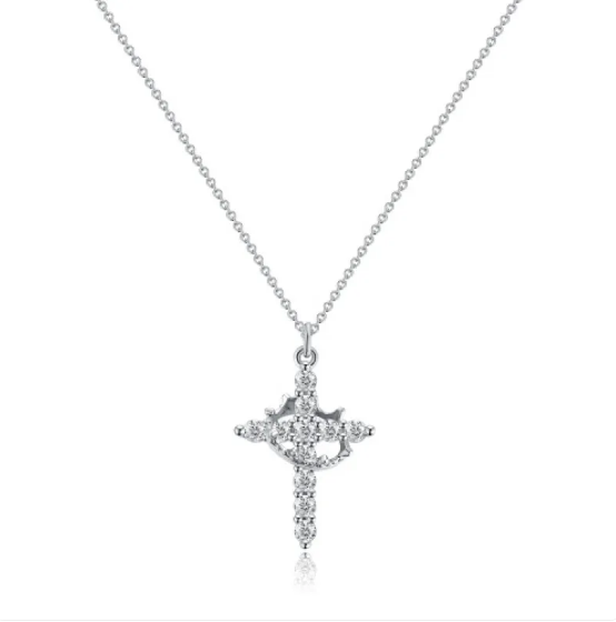 Vedhæng med kors og diamantkrone