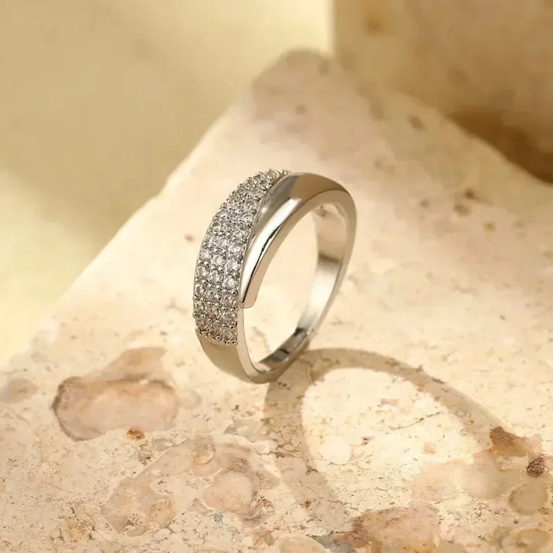 Ring med krystaller