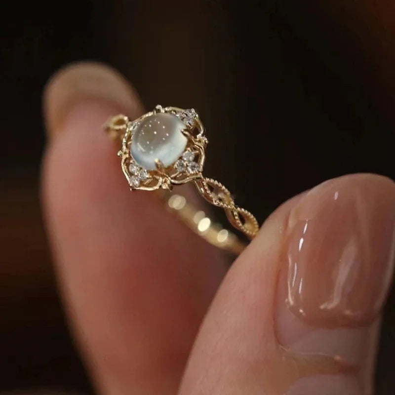 Mathilda ring med månesten