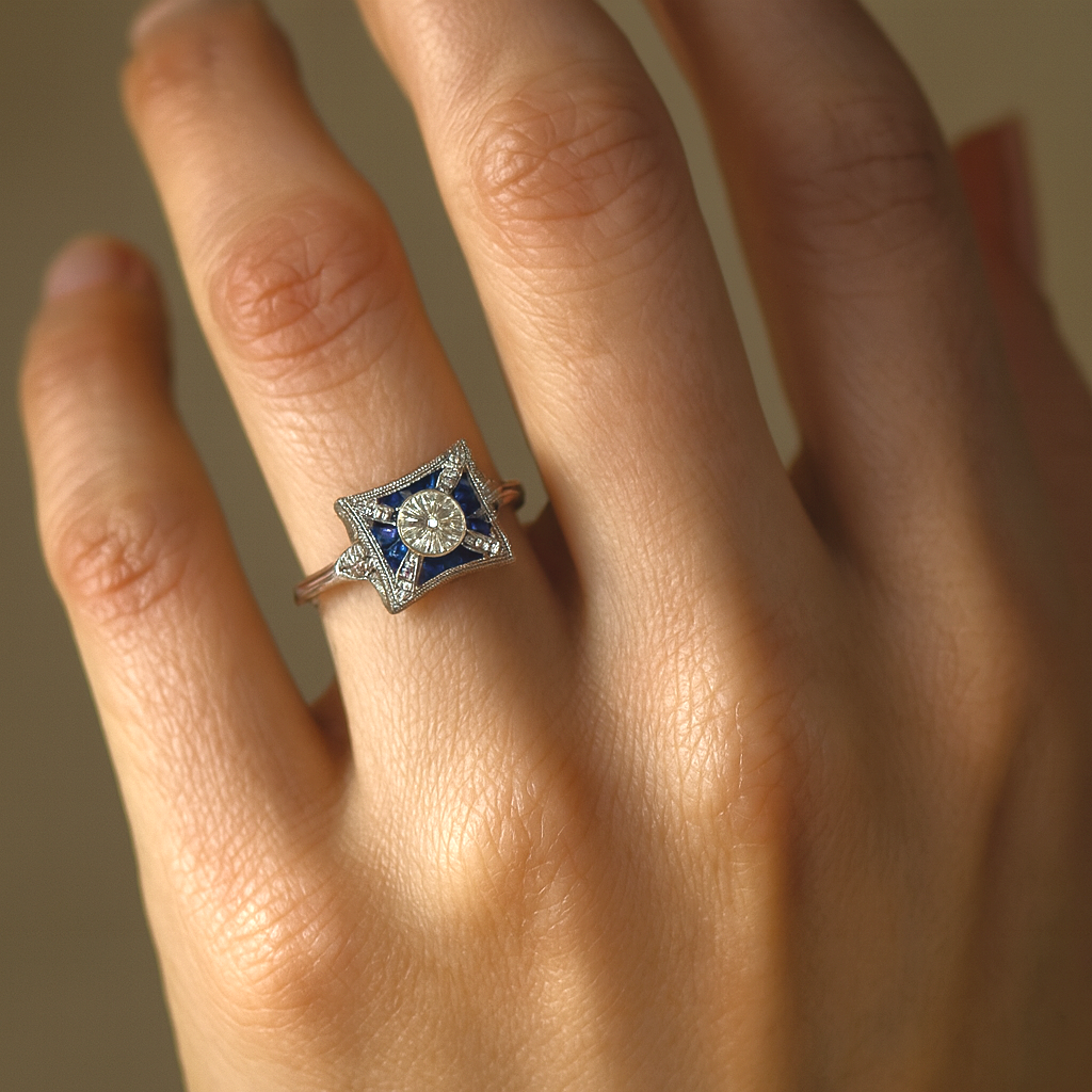 Vintage firkantet ring med blå zirkon