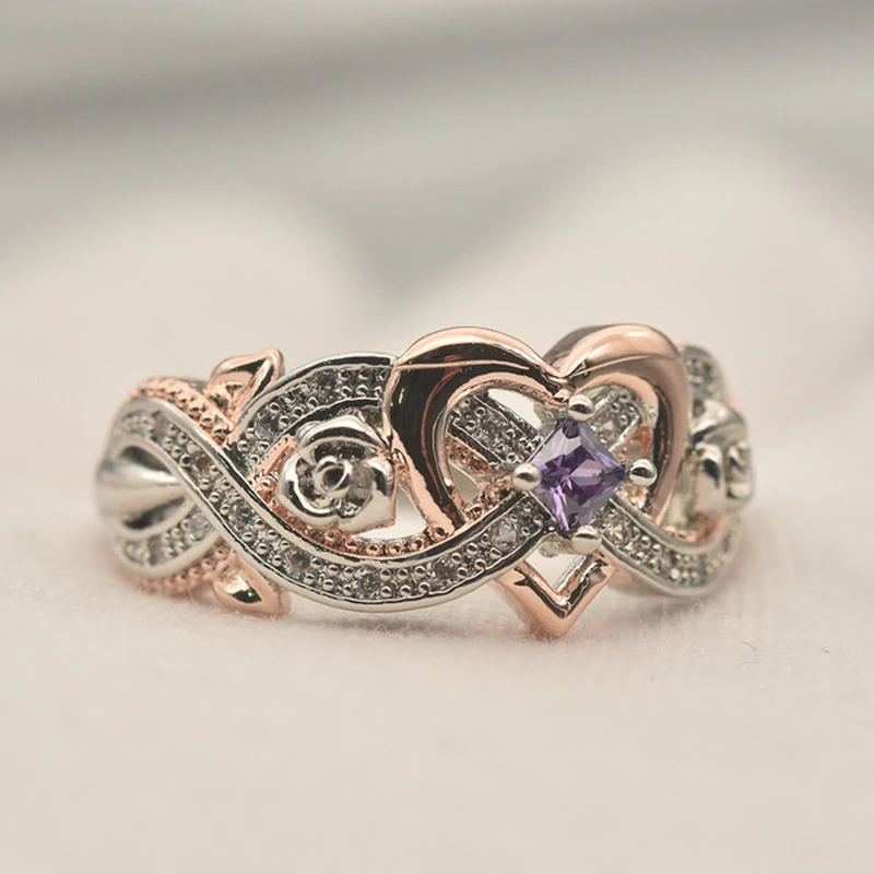 Elegant skinnende hjertering i rosaguld