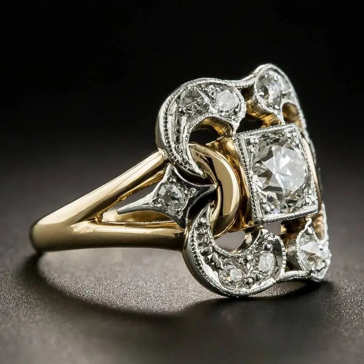 Anillo Vintage Dorado con Zircón