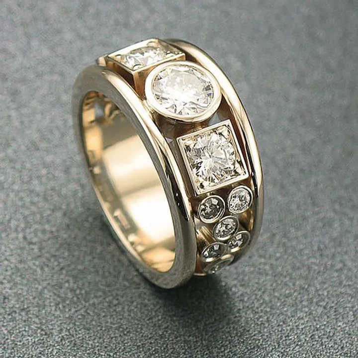 Vintage zlat prstan z cubic zirconia