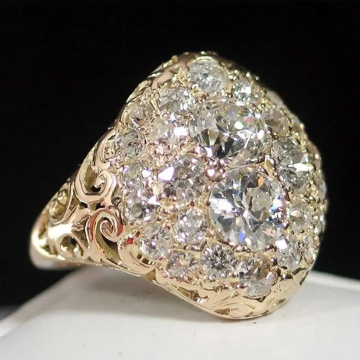 Vintage rund guldring med diamant