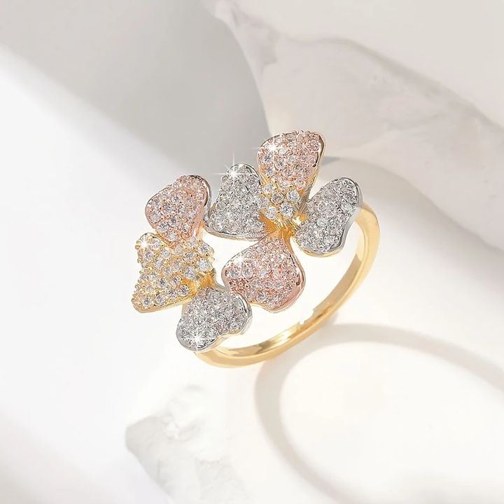 Heller Guldring med Naturlige Elementer