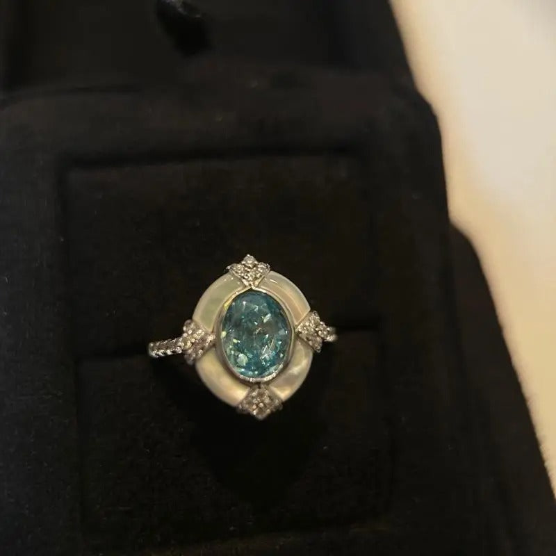 Vintage justerbar ring i hvidt sølv og akvamarin
